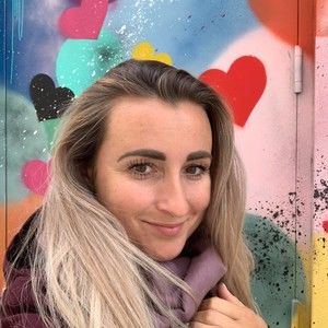 Meet your Posher, Dara